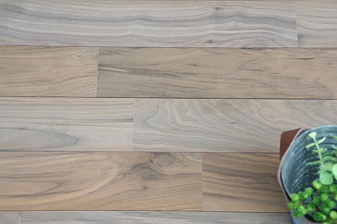 ブラックウォルナットフローリング