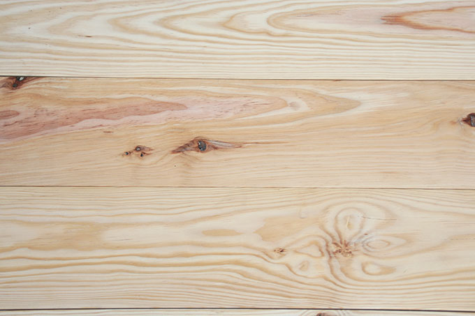 ボルドーパインフローリングの商品写真